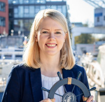 Janina-Tiedemann-Pressefoto-1 - Kopie